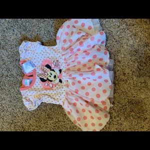Minnie Mouse outfits